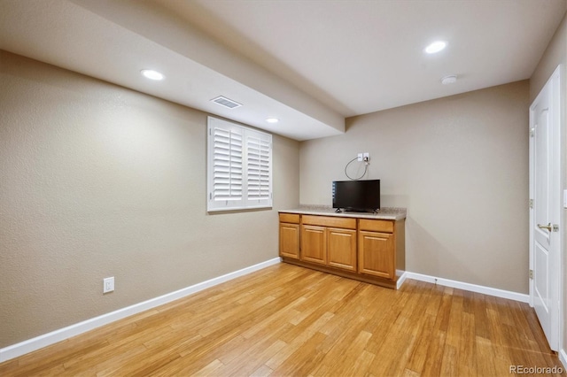bar featuring recessed lighting, light wood-style flooring, visible vents, and baseboards