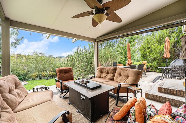 view of patio / terrace with ceiling fan and outdoor lounge area