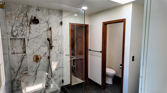 16639 E Berry Ln, Centennial, CO 80015 - full bathroom with a marble finish shower and recessed lighting