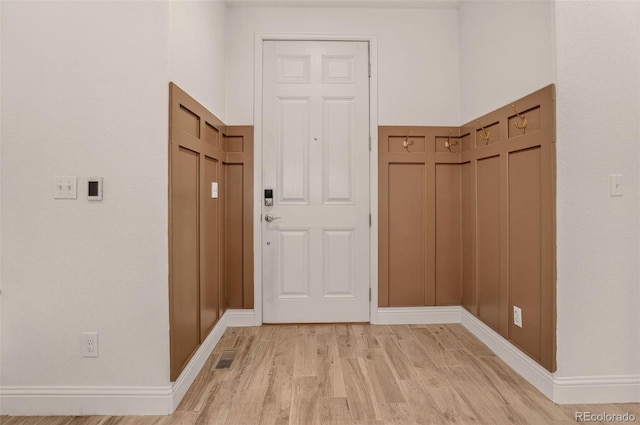 4434 S Independence Ct, Littleton, CO 80123 - photo 7