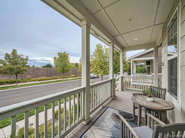 exterior space featuring a porch