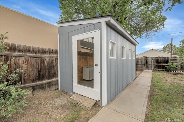 2803 N Cascade Ave, Colorado Springs, CO 80907 - view of outbuilding with a fenced backyard