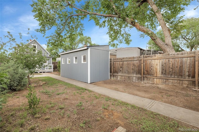 2803 N Cascade Ave, Colorado Springs, CO 80907 - view of yard with a shed