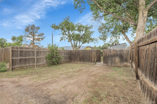 2803 N Cascade Ave, Colorado Springs, CO 80907 - view of fenced backyard