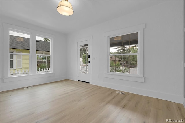 2803 N Cascade Ave, Colorado Springs, CO 80907 - entrance foyer featuring light wood-type flooring and baseboards