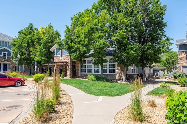 5255 Memphis St Unit 811, Denver, CO 80239 - surrounding community with a yard