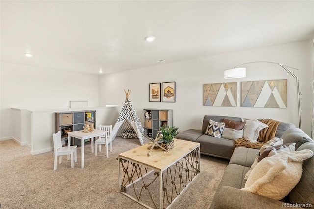 27664 E Byers Ave, Aurora, CO 80018 - carpeted living room with recessed lighting