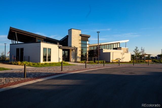 27664 E Byers Ave, Aurora, CO 80018 - view of building exterior