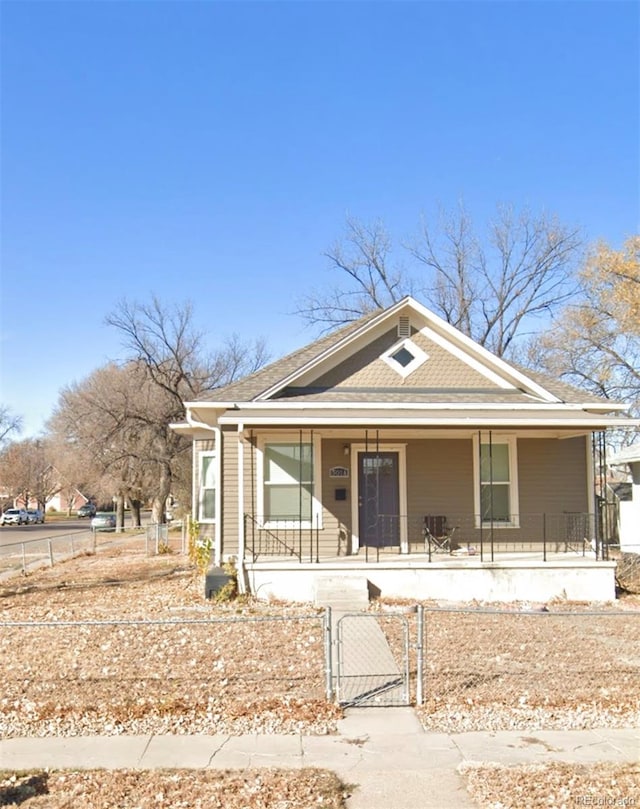 view of front facade featuring a porch