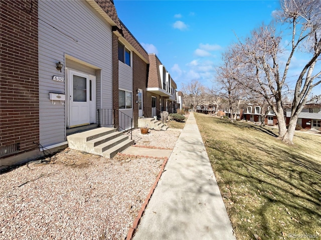 view of street featuring a residential view