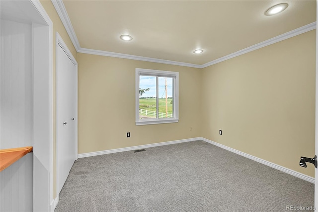 35675 Cheyenne Trl, Elizabeth, CO 80107 - unfurnished bedroom featuring carpet floors, recessed lighting, crown molding, and a closet