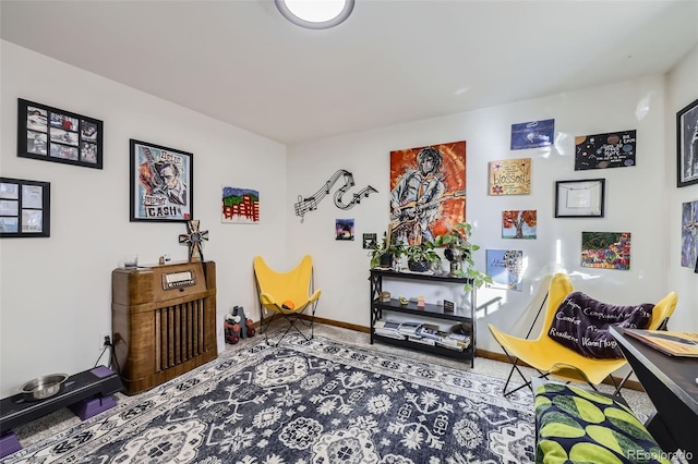 living area with baseboards