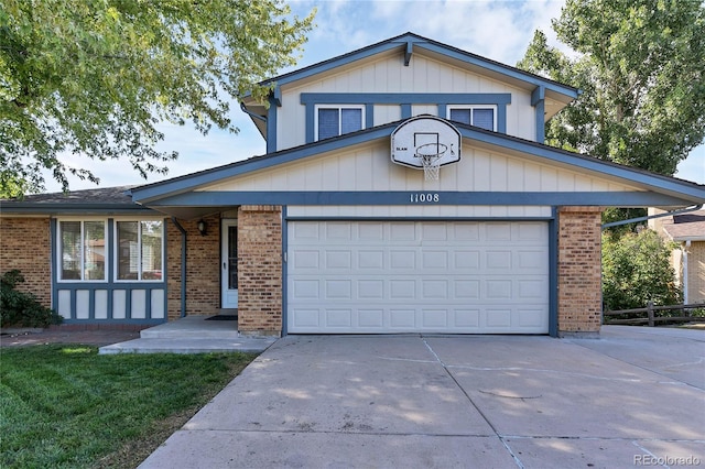 view of front of property featuring a garage