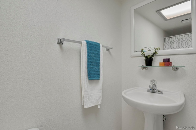 7882 S Valentia Way, Centennial, CO 80112 - bathroom with a sink