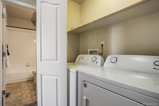 1447 Madison Ridge Hts, Colorado Springs, CO 80904 - clothes washing area with separate washer and dryer