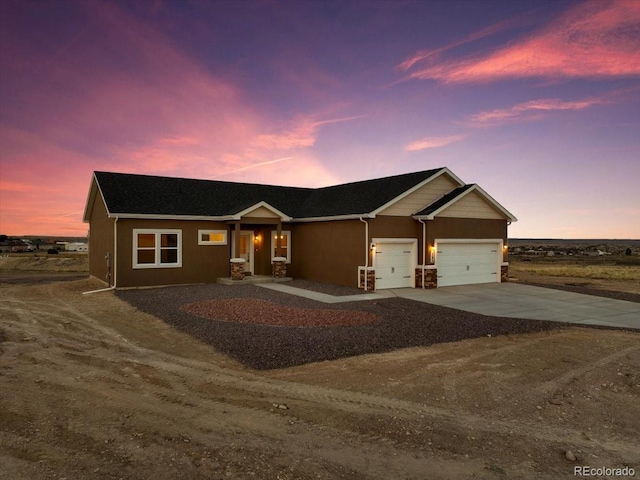 view of front facade featuring a garage