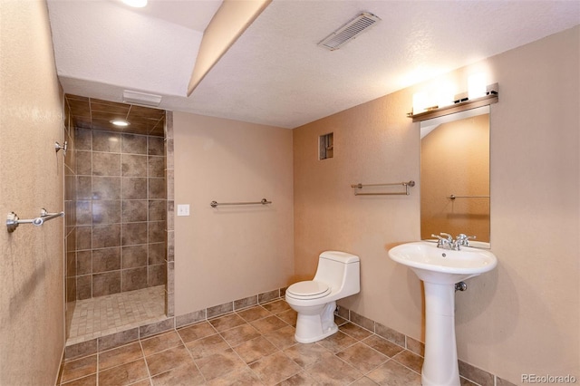 9025 W 79th Way Unit D, Arvada, CO 80005 - full bath featuring walk in shower and tile patterned floors
