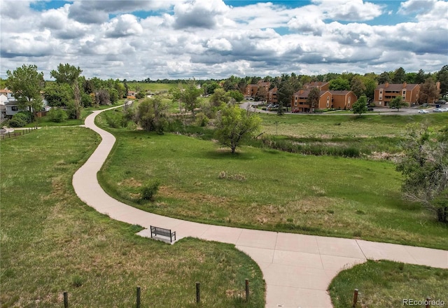 3916 S Telluride Ct, Aurora, CO 80013 - surrounding community featuring a lawn