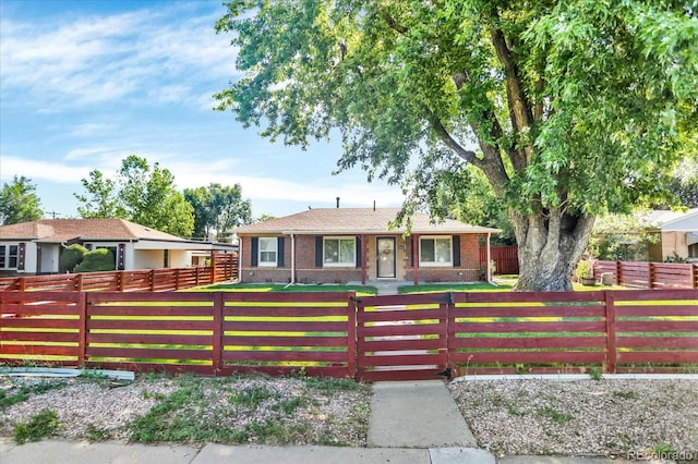 2810 Oneida St, Denver, CO 80207 - photo 2