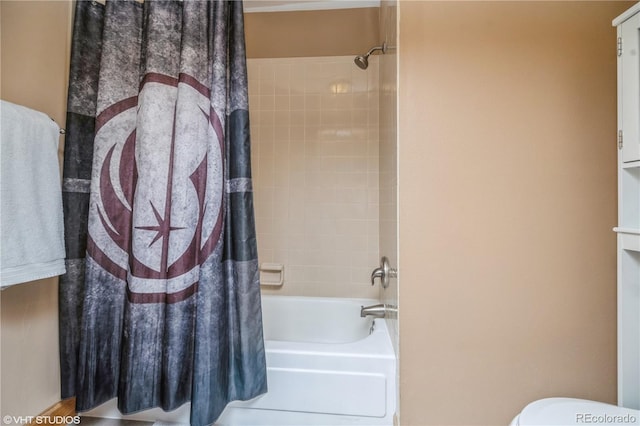 155 Xenon St Unit 33, Lakewood, CO 80228 - full bathroom featuring shower / bath combo with shower curtain and toilet