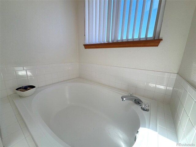 2835 S Tower Way, Aurora, CO 80013 - bathroom with a bath