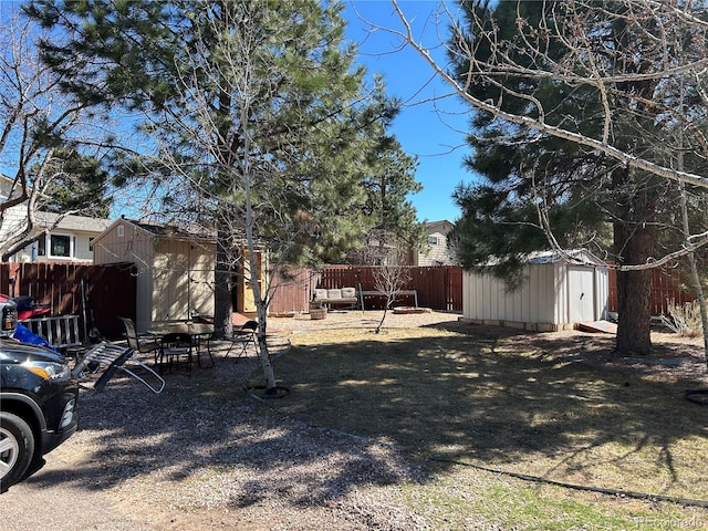 6485 Yvonne Way, Colorado Springs, CO 80918 - view of yard with a shed