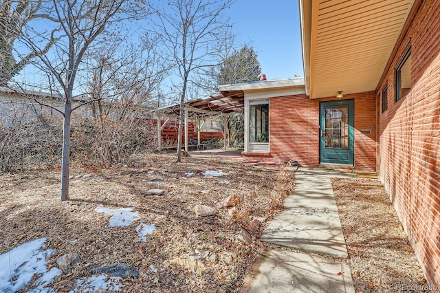 view of yard with a patio area