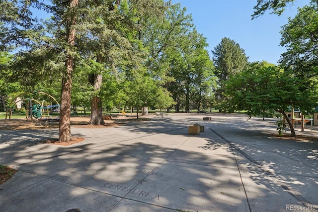 2360 S Milwaukee St, Denver, CO 80210 - surrounding community