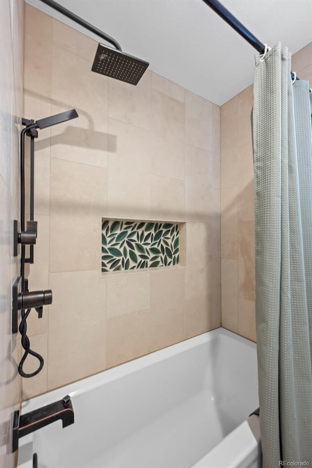 1113 Southbury Pl, Highlands Ranch, CO 80129 - bathroom with shower / tub combo