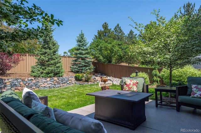 1113 Southbury Pl, Highlands Ranch, CO 80129 - view of patio featuring an outdoor living space