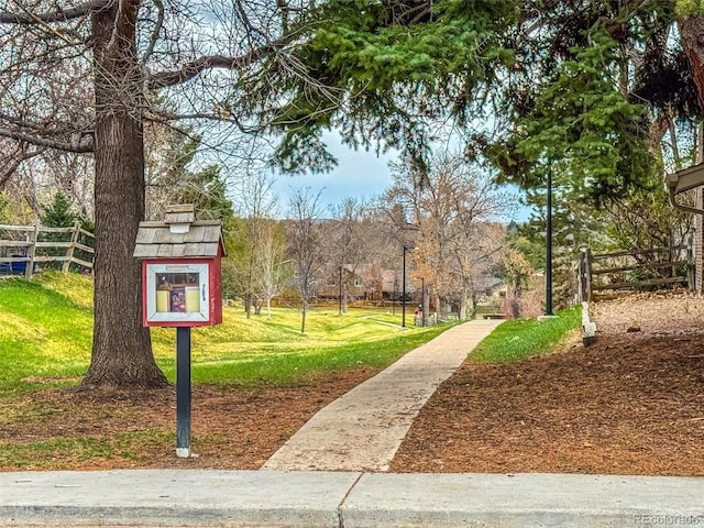 6640 S Heritage Pl W, Centennial, CO 80111 - view of property's community with a yard and fence