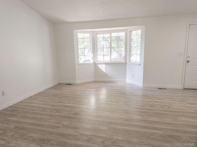 14608 E 52nd Ave, Denver, CO 80239 - photo 4