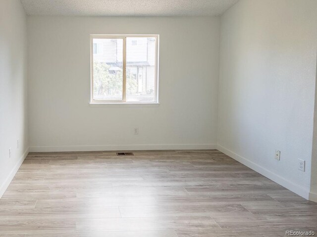14608 E 52nd Ave, Denver, CO 80239 - photo 19
