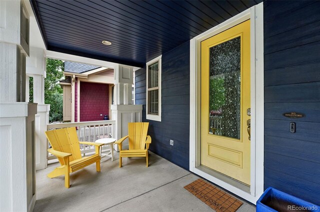3644 Wabash St, Denver, CO 80238 - entrance to property featuring a porch and crawl space