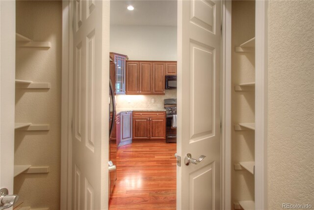 8594 W Quarto Ave, Littleton, CO 80128 - view of pantry