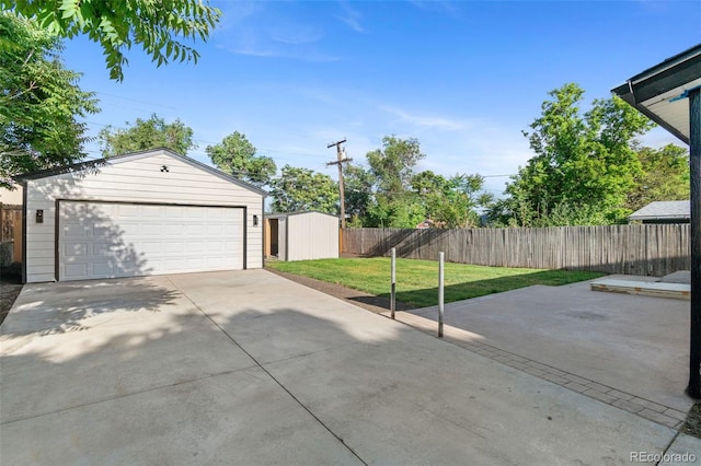 5640 Niagara St, Commerce City, CO 80022 - view of detached garage