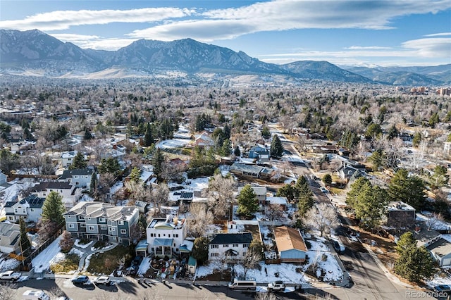 bird's eye view featuring a residential view and a mountain view