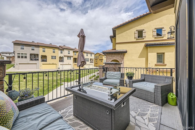 15576 W Washburn Cir, Lakewood, CO 80228 - wooden terrace with an outdoor living space and a residential view