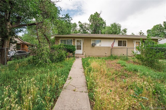 2612 E Yampa St, Colorado Springs, CO 80909 - photo 5