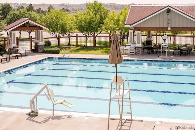 24965 E Roxbury Pl, Aurora, CO 80016 - community pool with a gazebo and a mountain view