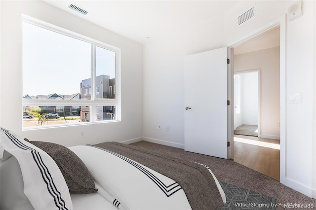 bedroom with carpet flooring