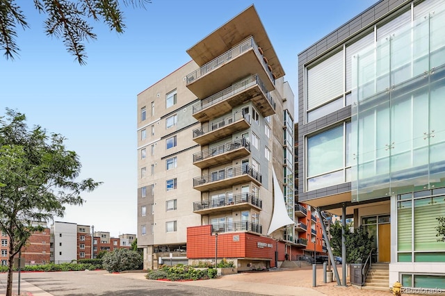 1475 Delgany St Unit 303, Denver, CO 80202 - photo 2