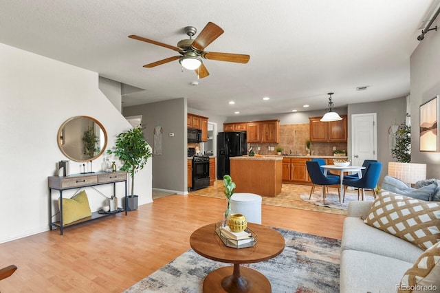 5453 S Quatar Ct, Aurora, CO 80015 - photo 5