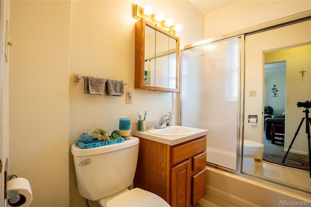 4115 S Clarkson St, Englewood, CO 80113 - full bath with combined bath / shower with glass door, vanity, and toilet