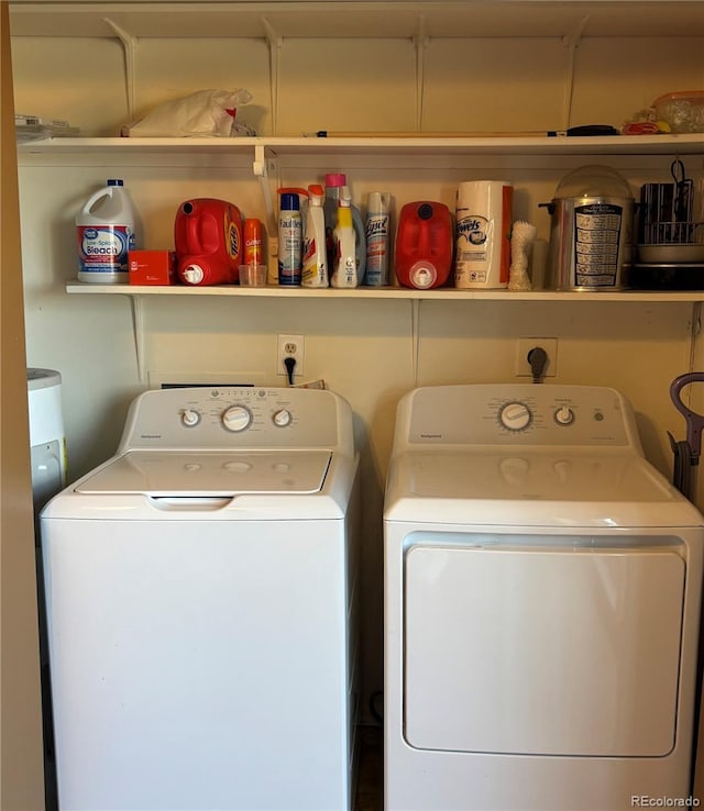 9 Granada Ct Unit 15, Westcliffe, CO 81252 - laundry room with washer and dryer