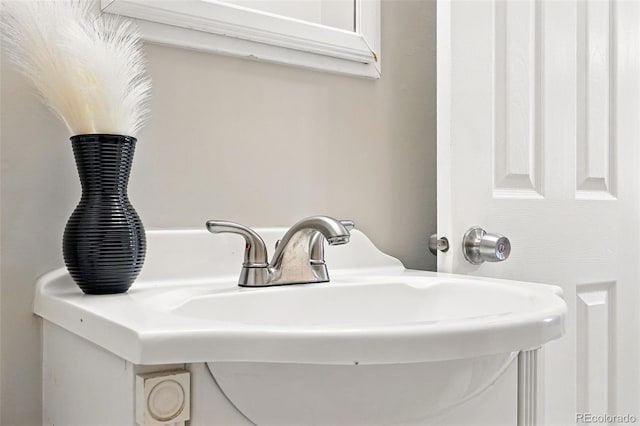 5436 E Atlantic Pl, Denver, CO 80222 - bathroom view