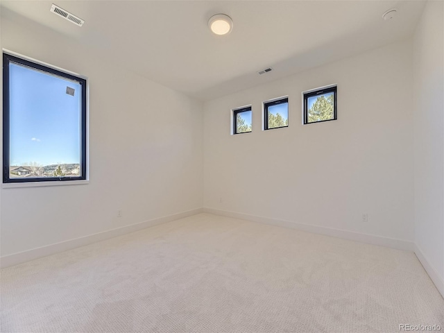 empty room featuring carpet