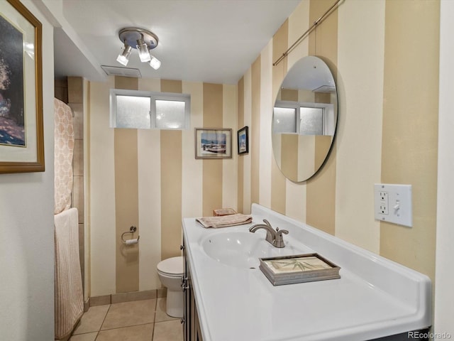 1594 S Locust St, Denver, CO 80224 - photo 32