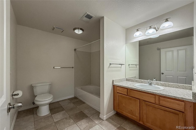 804 Summer Hawk Dr Unit 5105, Longmont, CO 80504 - full bath featuring toilet, vanity, tub / shower combination, and baseboards