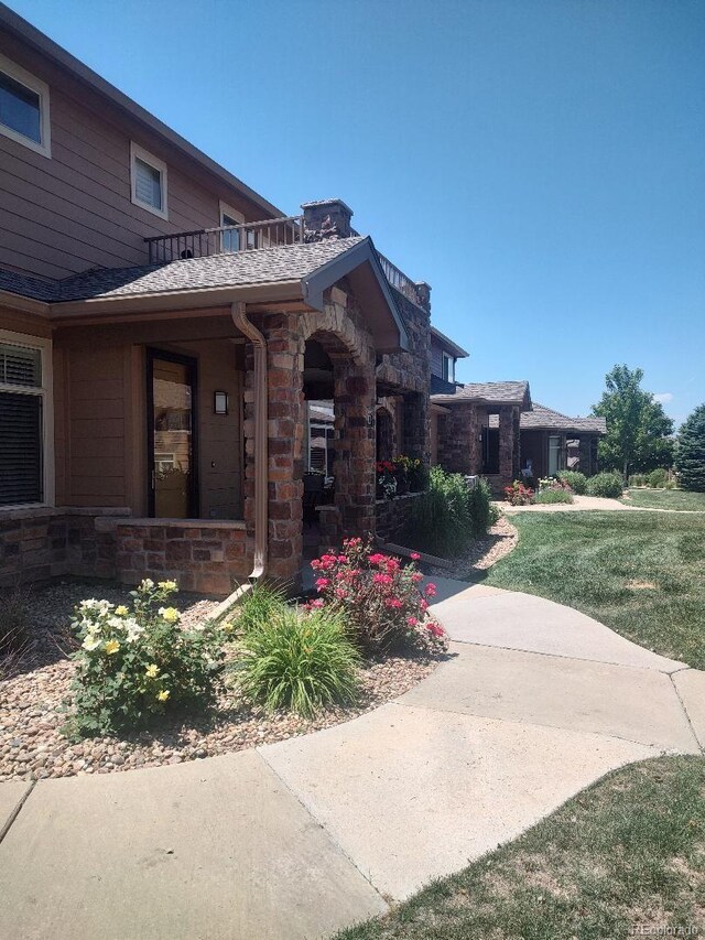 exterior space featuring a yard